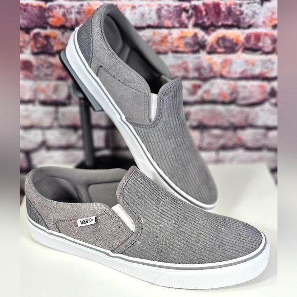 NWT Vans Asher slip ons "Cord Mid Grey" - Picture 2 of 9